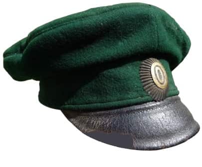 Образец фуражки офицера отдельного корпуса пограничной стражи ОКПС образца 1893 года.