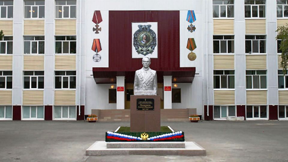 Тюменское военное училище инженерное.